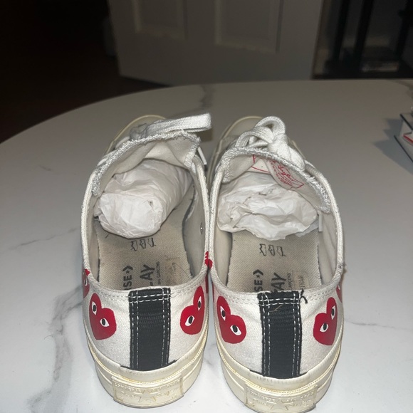 CdG PLAY x Converse Unisex Chuck Taylor All Star Multi Heart Low-Top Sneakers - Picture 5 of 7
